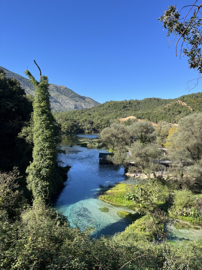 Gjirokastra i Blue Eye - obrazek 2